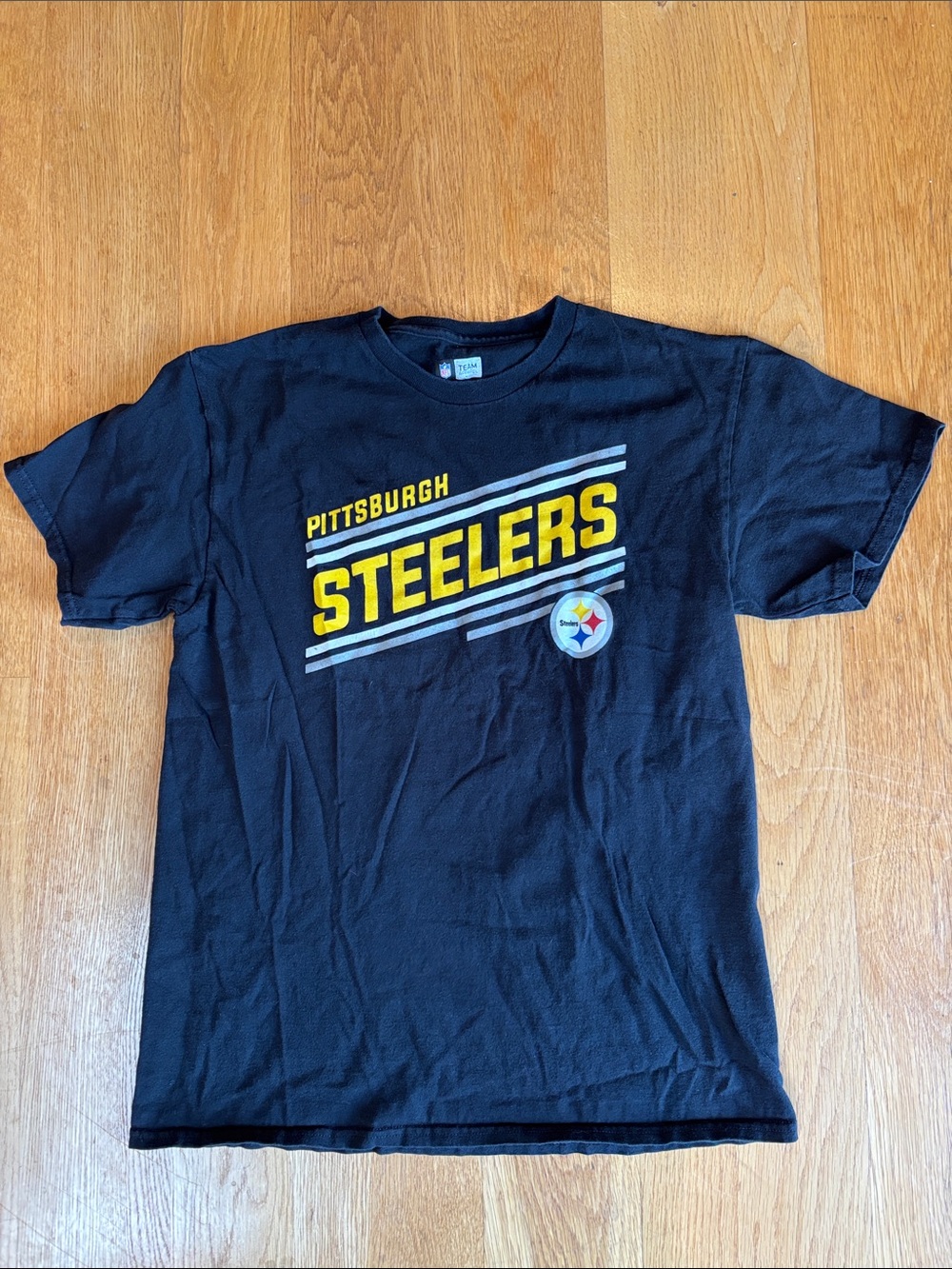 Team Apparel Black Pittsburgh Steelers Graphic Tee Men’s M